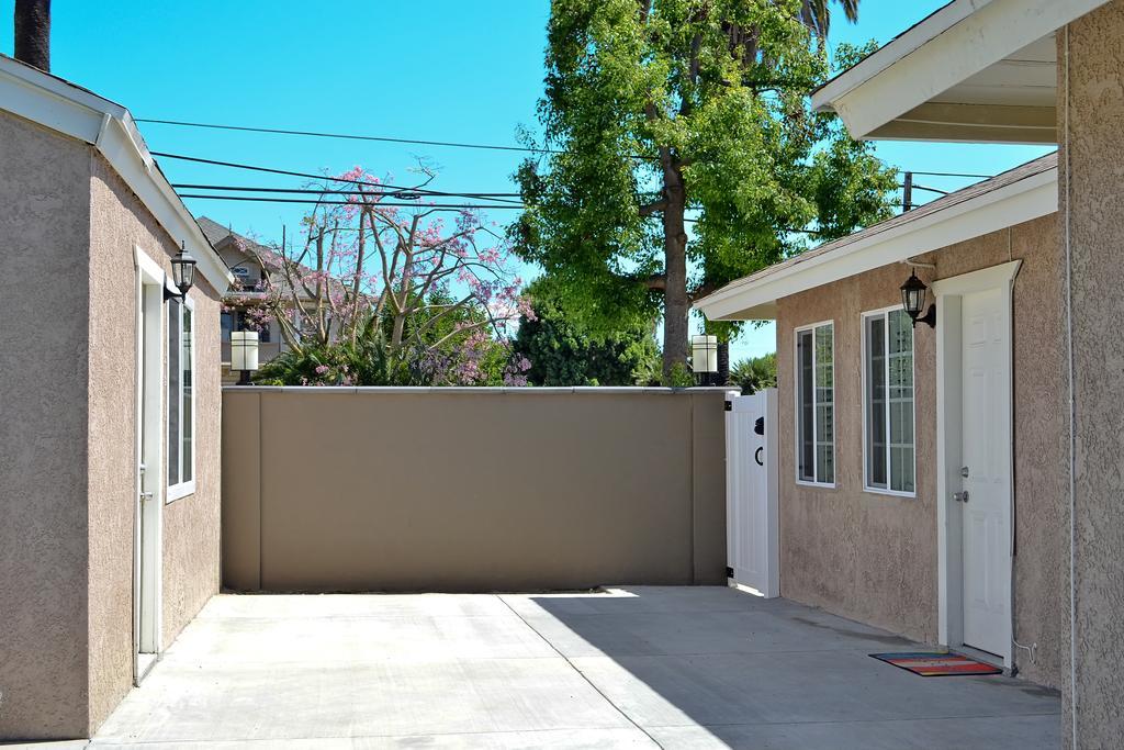 Anaheim Beacon House: 4 Bedroom, 2 Bath, 2 Car Garage Room photo